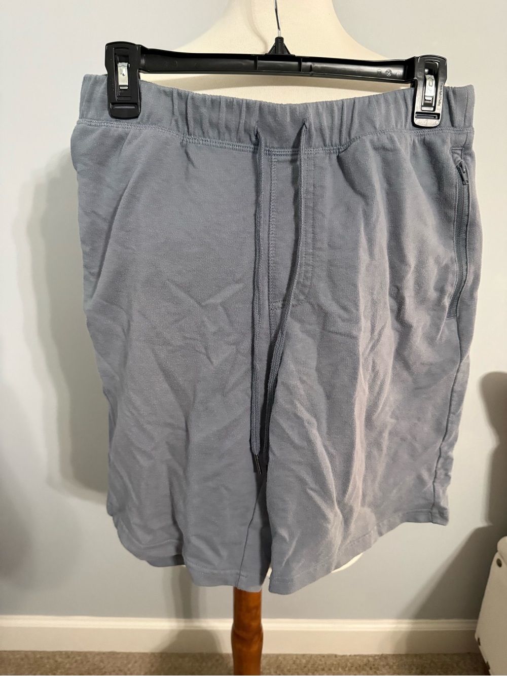 Eddie Bauer Men's Light Blue/Gray Athletic Drawstring Shorts